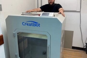 3D printer and operator